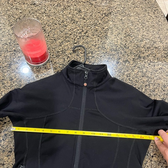 Lululemon jacket - Picture 8 of 8